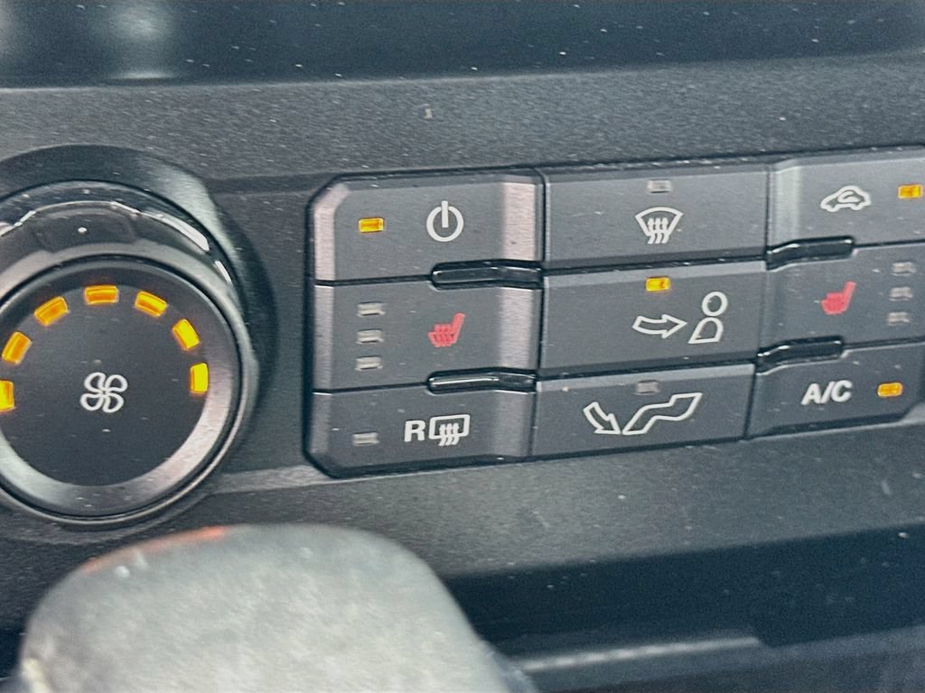 Used 2019 Ford F150 XLT w/ Equipment Group 302A Luxury AWD/4WD image 16