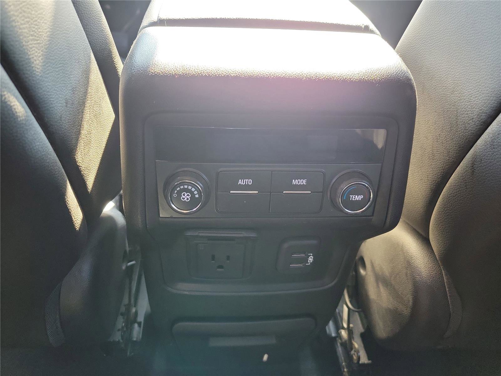 Used 2019 GMC Acadia SLT image 14