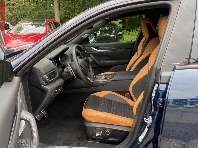 New 2024 Maserati Levante Trofeo image 21