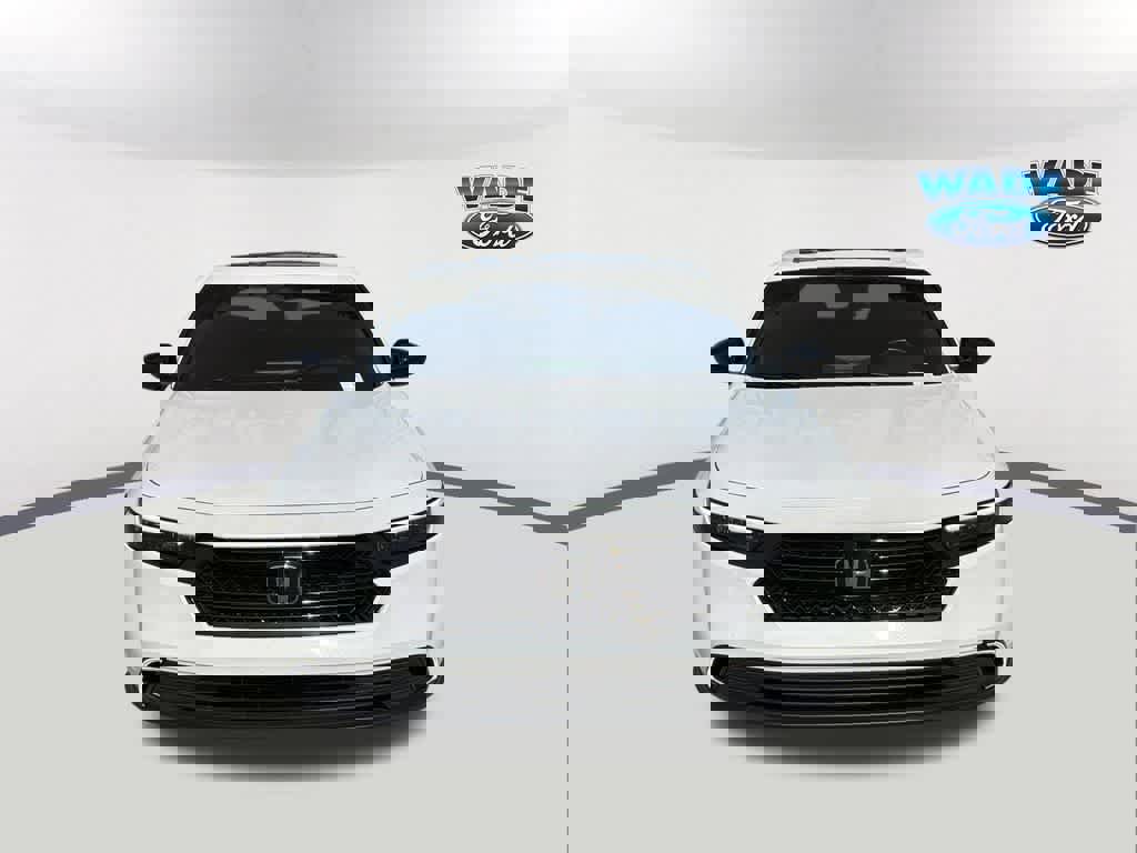 Used 2024 Honda Accord Sport image 2