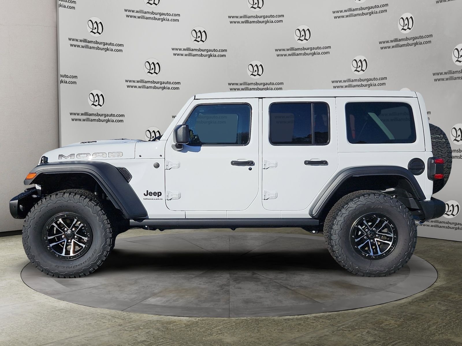 New 2026 Jeep Wrangler Unlimited Rubicon 392 w/ Quick Order Package 27X Moab AWD/4WD image 2