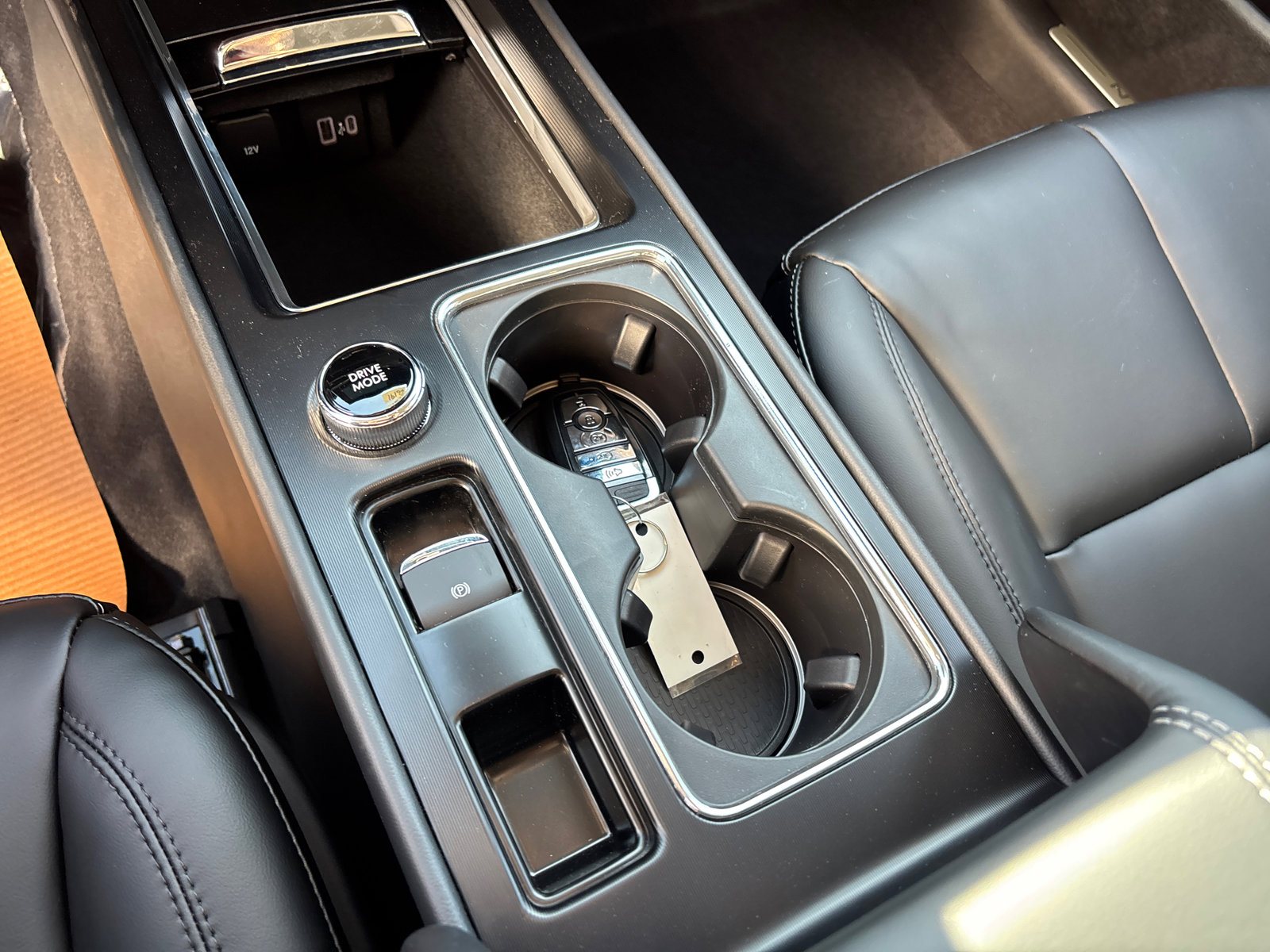 New 2026 Lincoln Corsair Premiere image 24