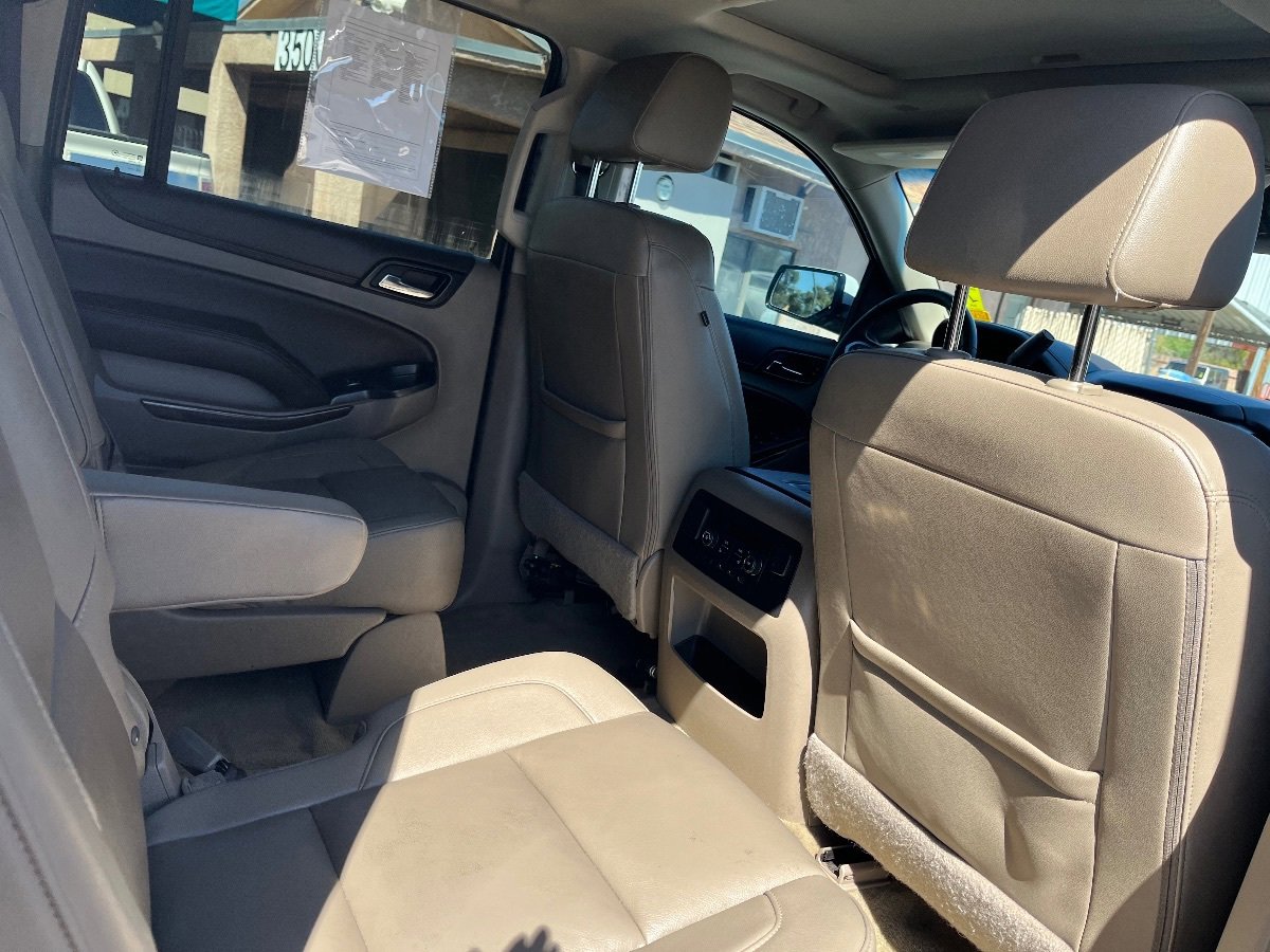 Used 2019 Chevrolet Suburban LT RWD image 35