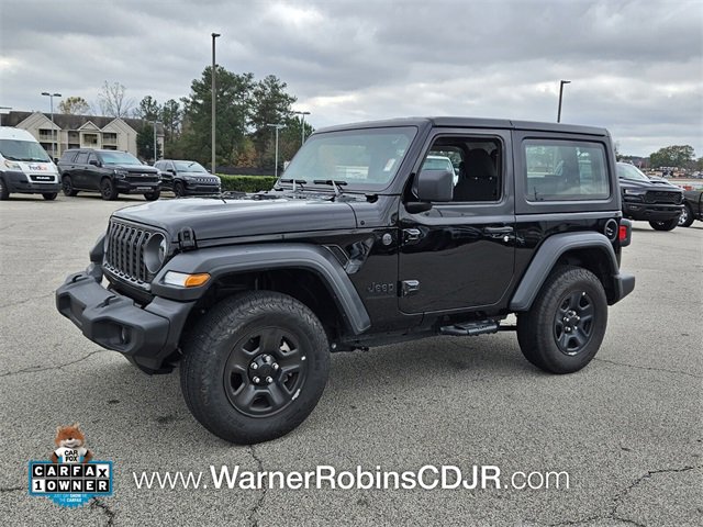 Used 2025 Jeep Wrangler Sport image 4