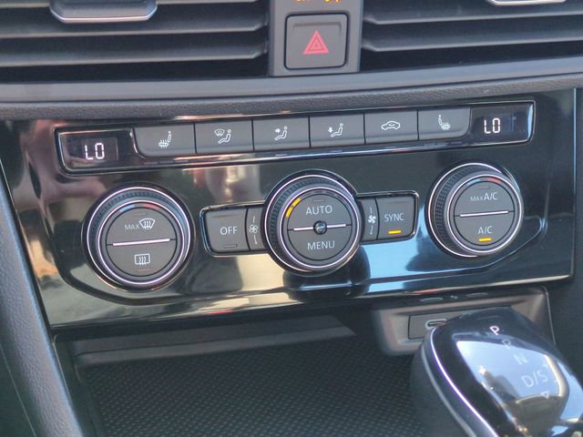 Used 2024 Volkswagen Jetta SE image 18