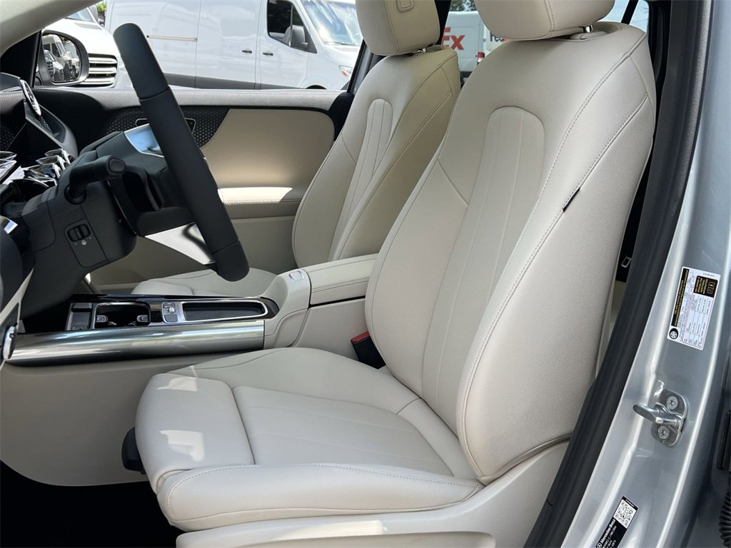 Certified 2026 Mercedes-Benz GLA 250 4MATIC image 11