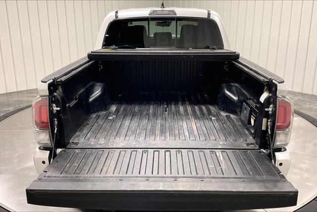 Certified 2022 Toyota Tacoma TRD Sport w/ Technology Package image 40