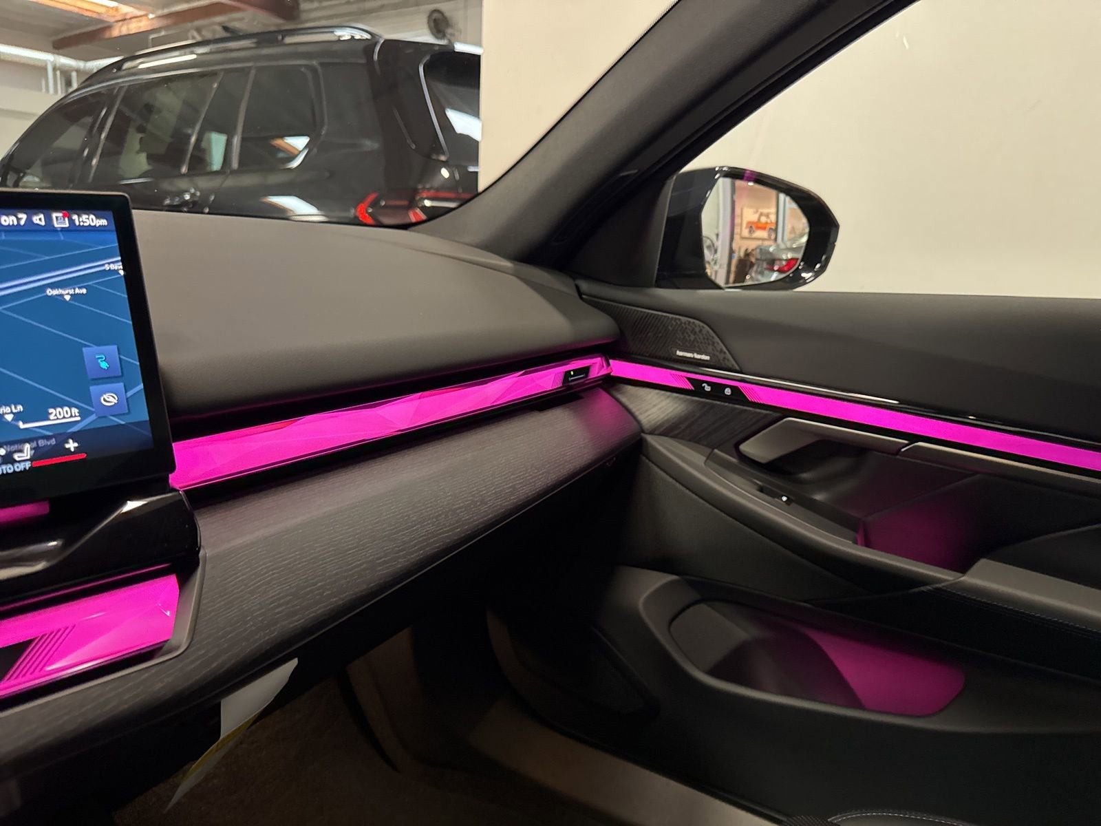 Used 2025 BMW i5 eDrive40i w/ M Sport Package image 37