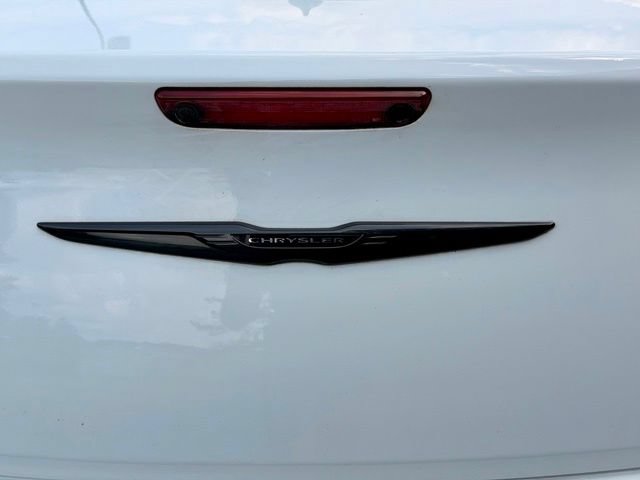 Used 2023 Chrysler 300 Touring L RWD image 15
