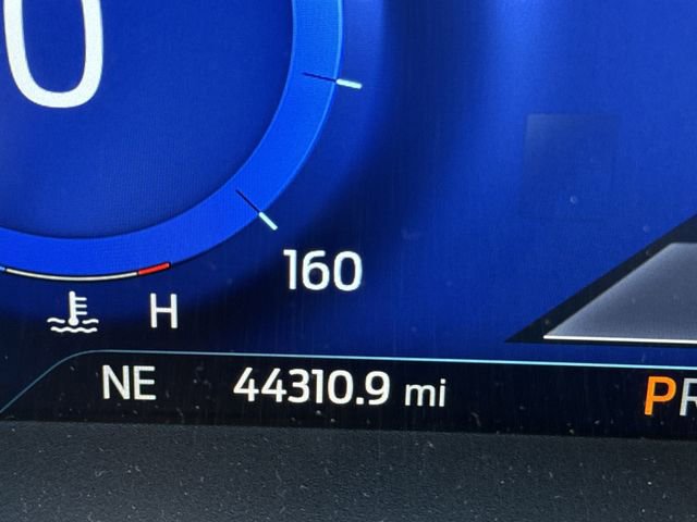 Used 2020 Ford Explorer Platinum w/ Premium Technology Package image 18