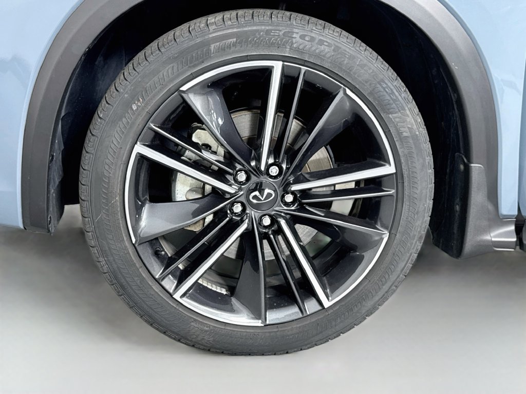 Used 2023 INFINITI QX50 Sport AWD/4WD image 12