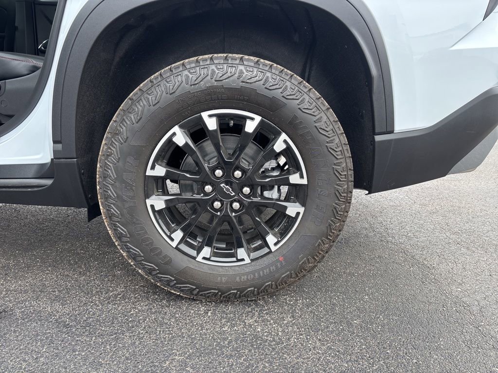 New 2026 Chevrolet Traverse Z71 w/ Driver Confidence Package image 11