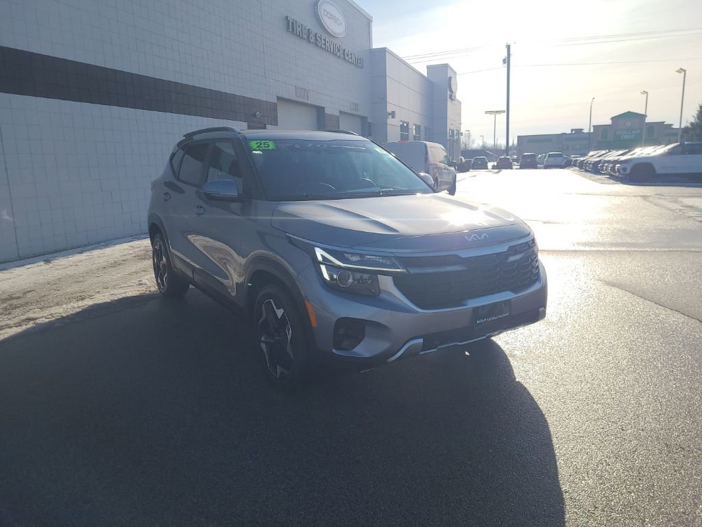 Used 2025 Kia Seltos S image 8