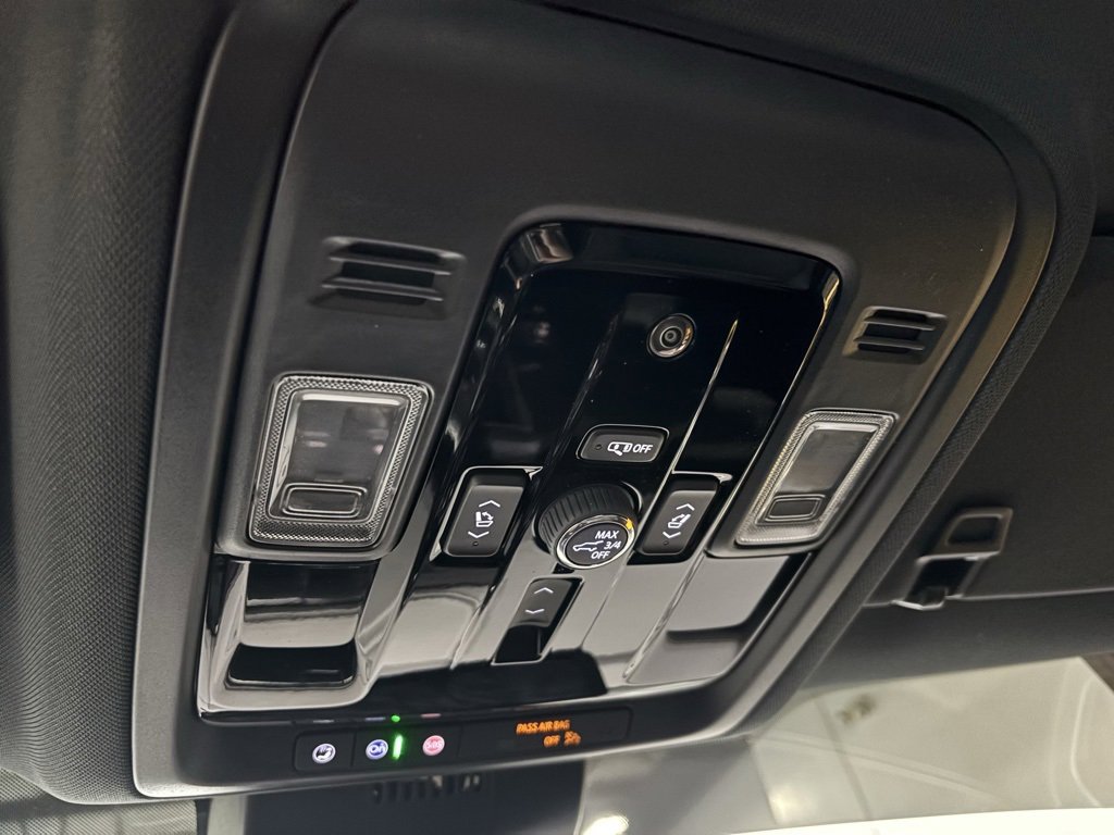 New 2026 GMC Yukon XL Elevation w/ LPO, Floor Liner Package image 25