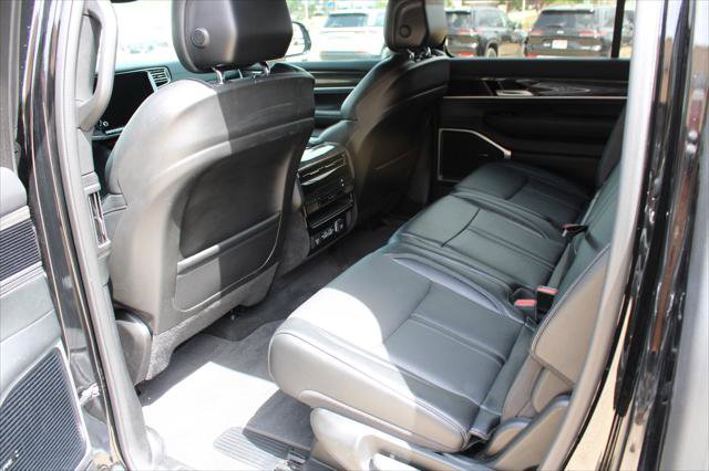 Certified 2022 Jeep Wagoneer Series III image 20