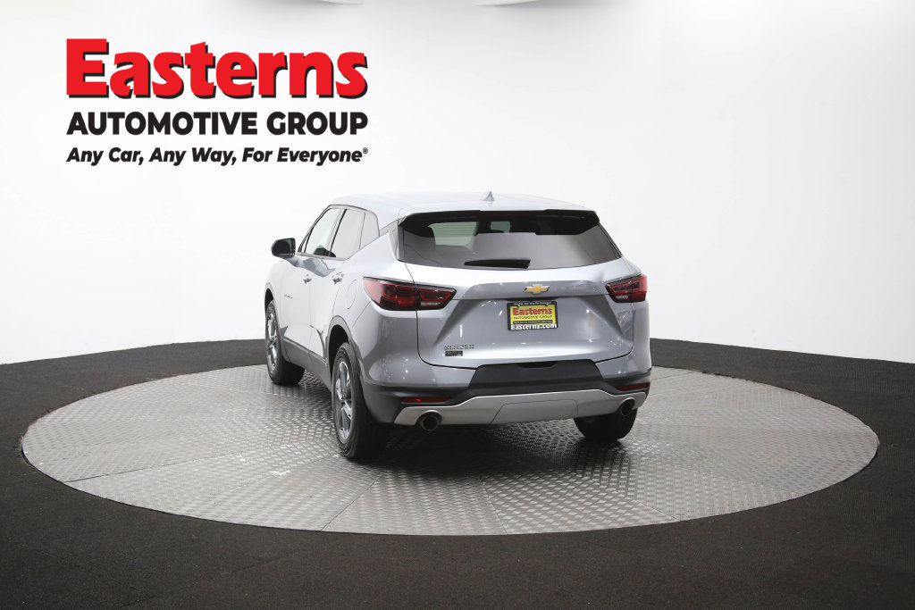 Used 2025 Chevrolet Blazer LT FWD image 39
