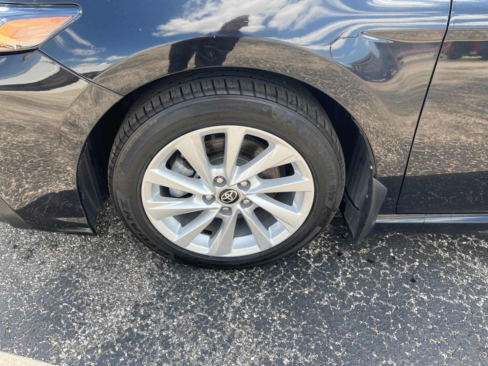 Used 2023 Toyota Camry SE FWD image 29