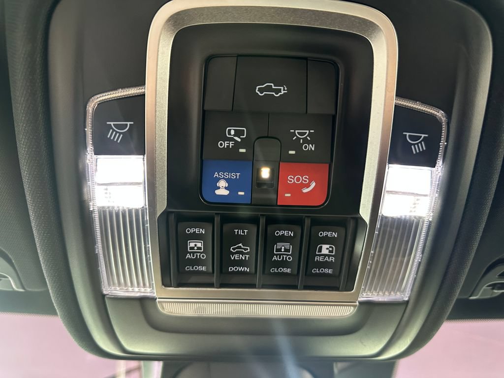 Used 2022 RAM 1500 Limited w/ Body Color Bumper Group AWD/4WD image 44