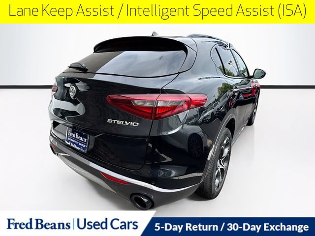 Used 2023 Alfa Romeo Stelvio Ti AWD/4WD image 12