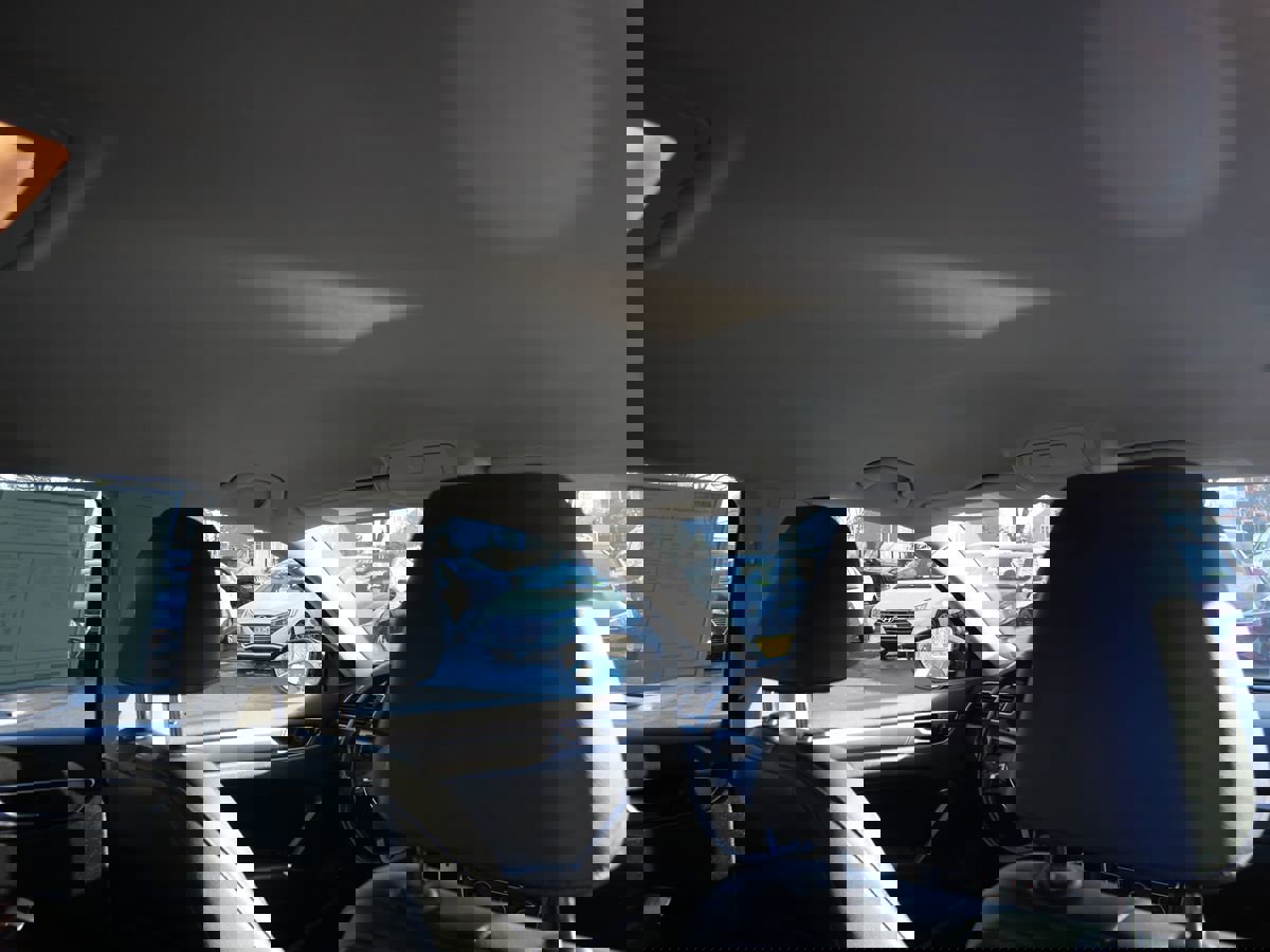 Used 2017 Volkswagen Passat 1.8T R-Line image 28