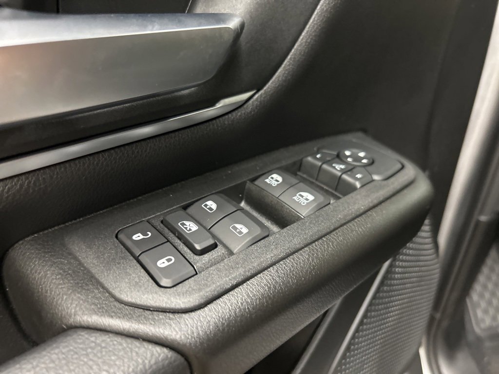 New 2026 RAM 1500 4x4 Crew Cab image 27