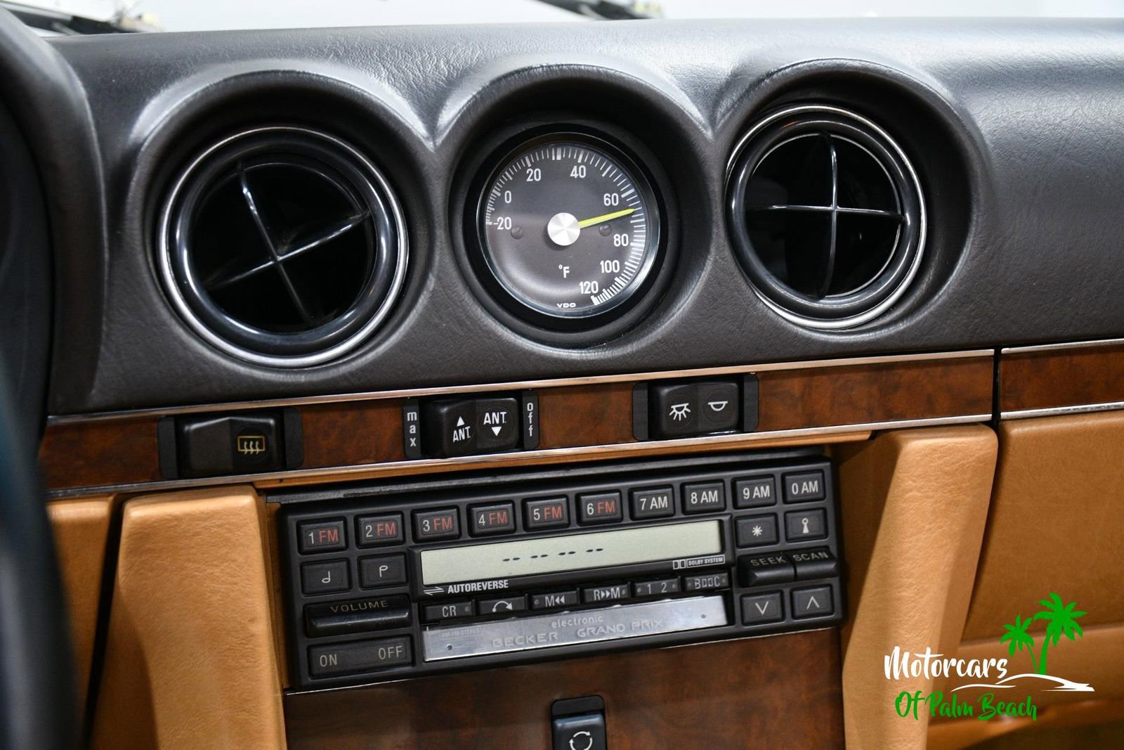 Used 1989 Mercedes-Benz 560 SL image 45