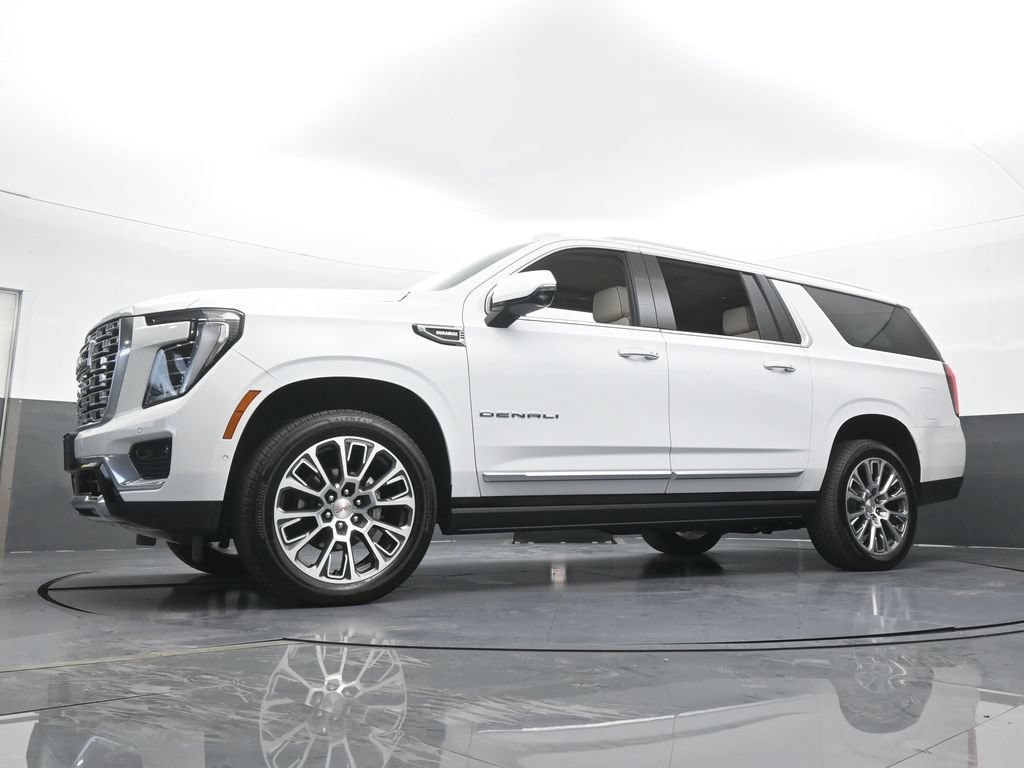 Used 2026 GMC Yukon XL Denali w/ Denali Reserve Package AWD/4WD image 69