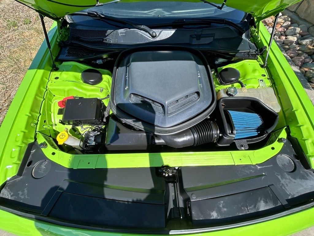 Used 2015 Dodge Challenger R/T Plus image 28