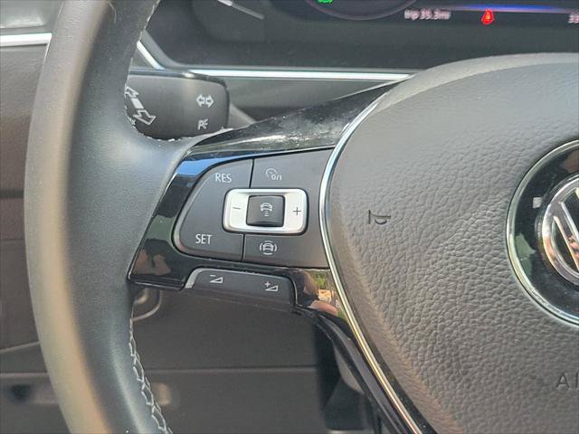 Used 2021 Volkswagen Tiguan SEL FWD image 25
