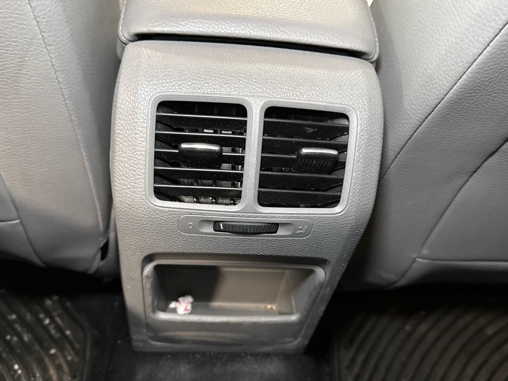 Used 2008 Volkswagen Jetta Wolfsburg Edition FWD image 10