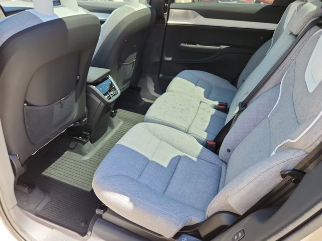 New 2025 Volvo EX90 Ultra AWD/4WD image 10