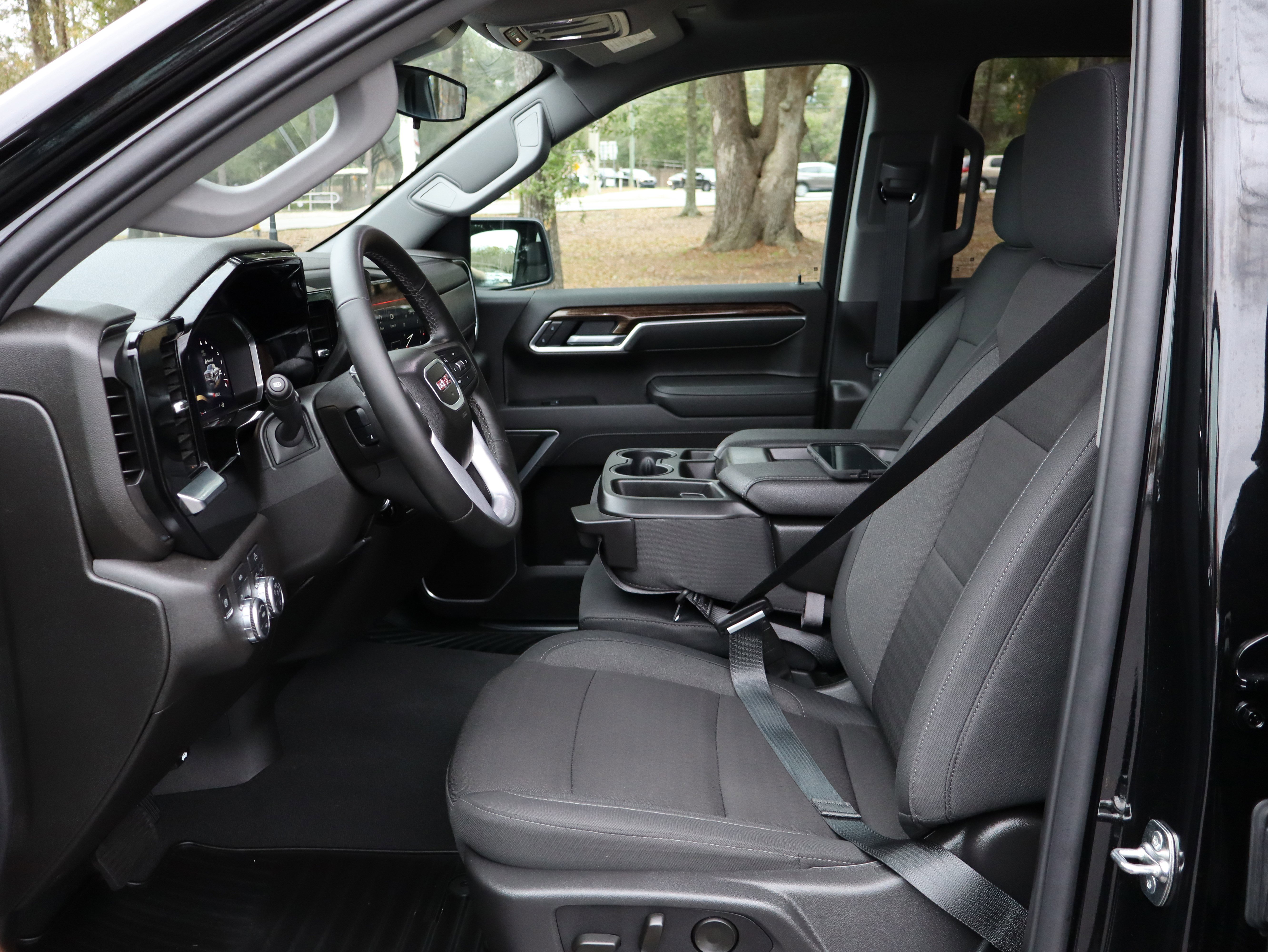 Used 2026 GMC Sierra 1500 Elevation image 17