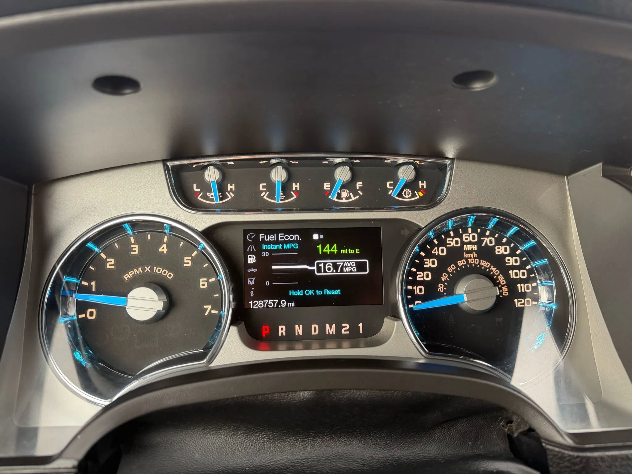 Used 2014 Ford F150 Platinum image 11