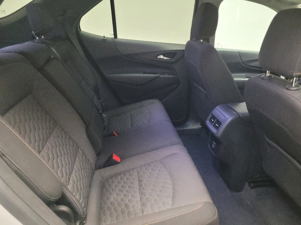 Used 2020 Chevrolet Equinox LT image 19
