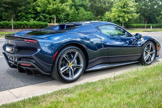 Used 2023 Ferrari 296 GTS image 5