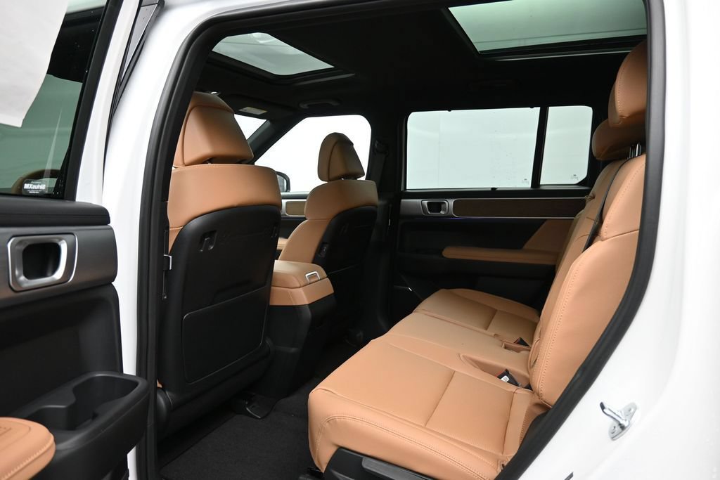 New 2027 Hyundai Santa Fe Limited AWD/4WD image 24