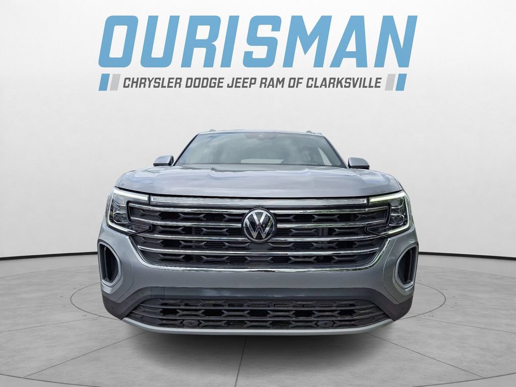 Used 2025 Volkswagen Atlas Cross Sport SE FWD image 2