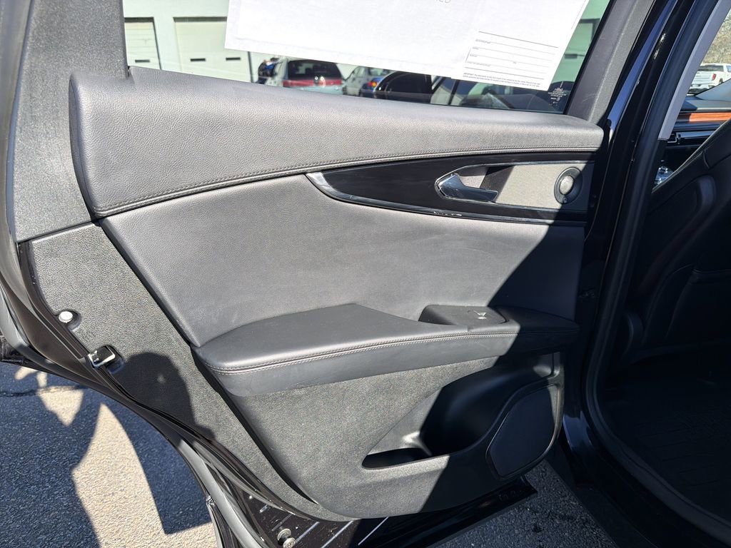 Certified 2022 Lincoln Nautilus Reserve w/ Luxury Package image 12