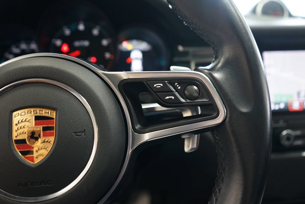Used 2018 Porsche Macan GTS w/ Premium Package Plus AWD/4WD image 35