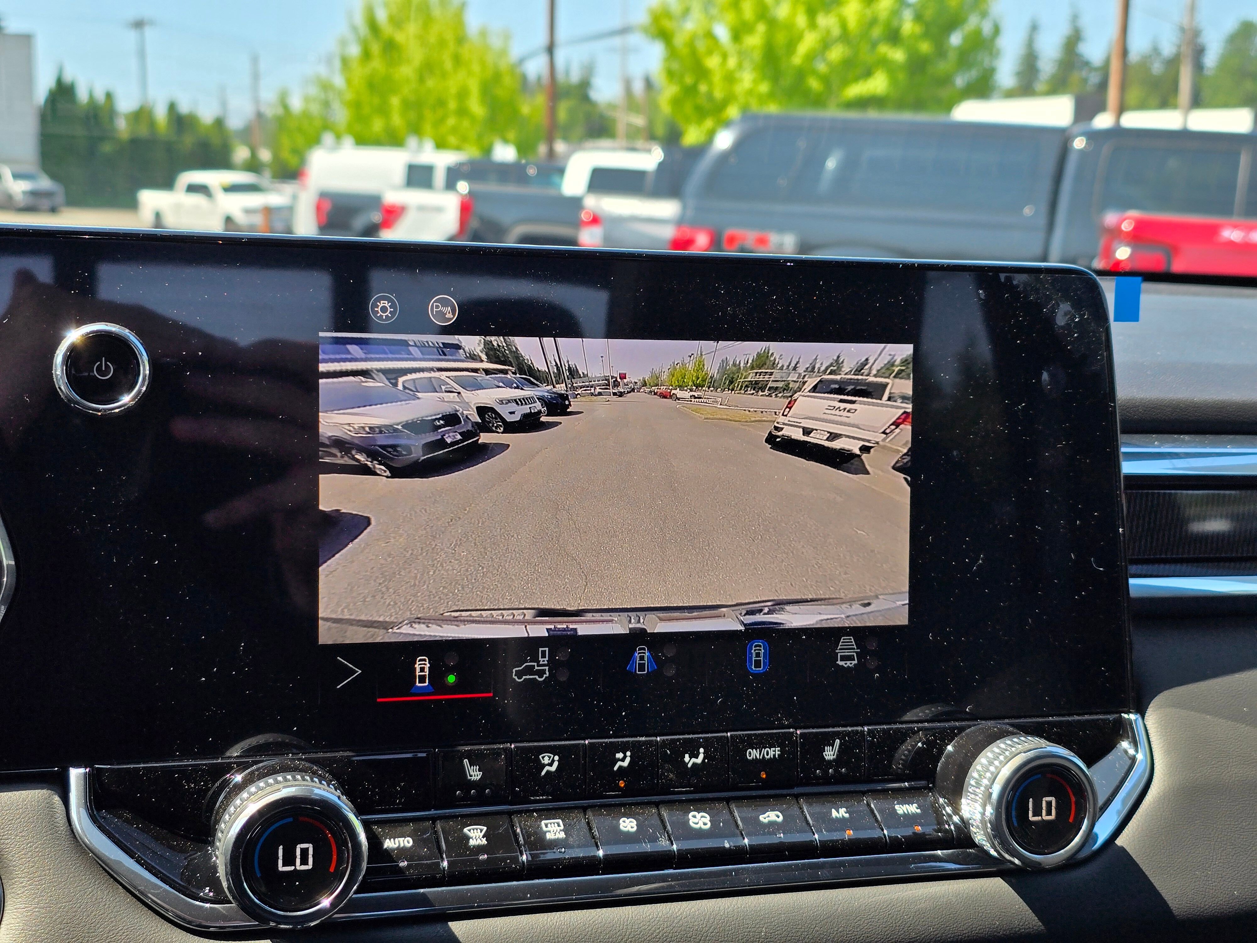 New 2025 GMC Canyon Elevation w/ Convenience Package image 23