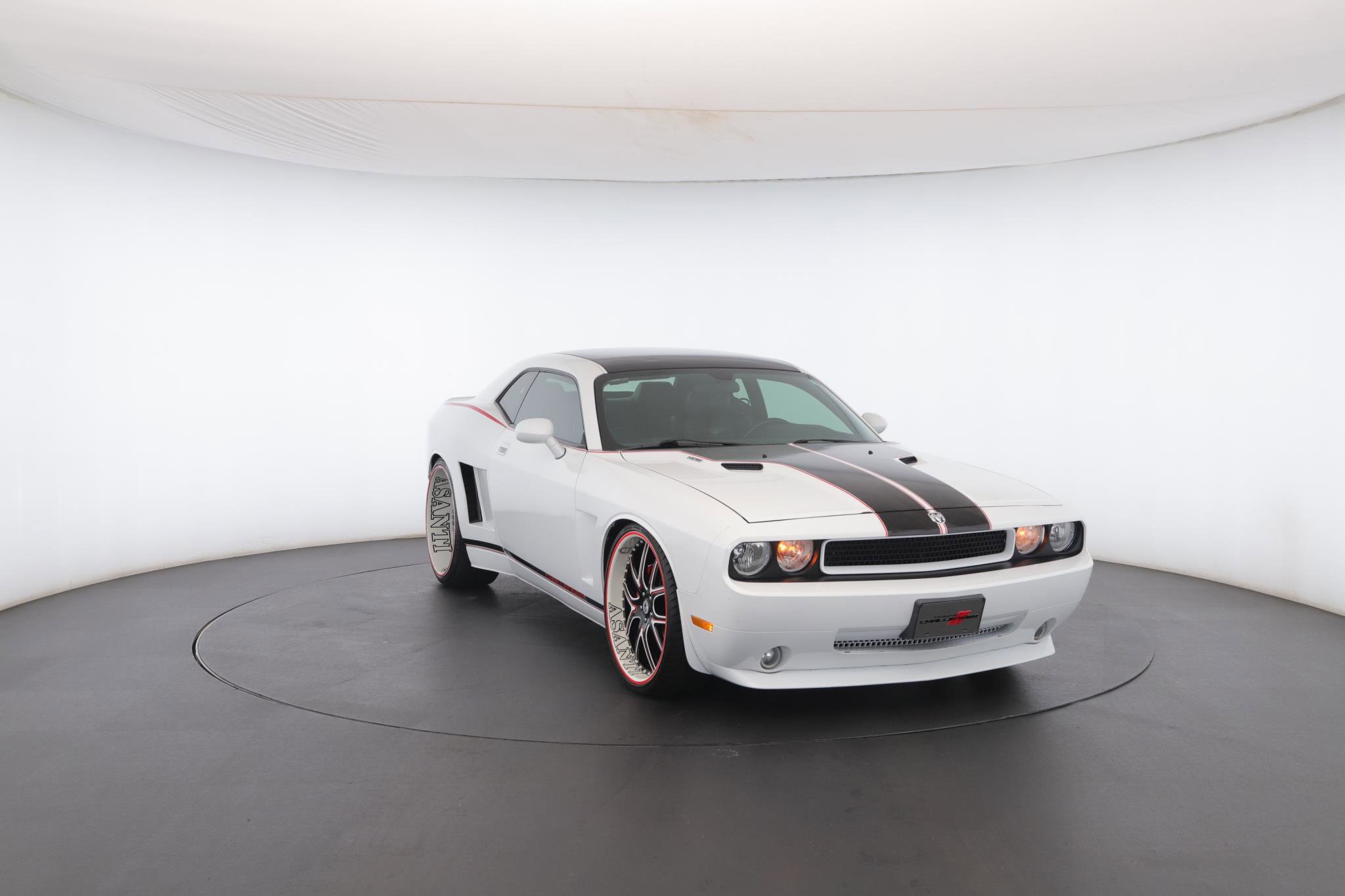 Used 2010 Dodge Challenger R/T image 33
