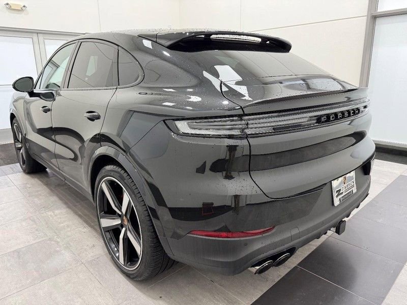 New 2026 Porsche Cayenne S image 3