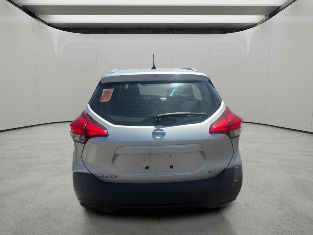 Used 2020 Nissan Kicks SV FWD image 7