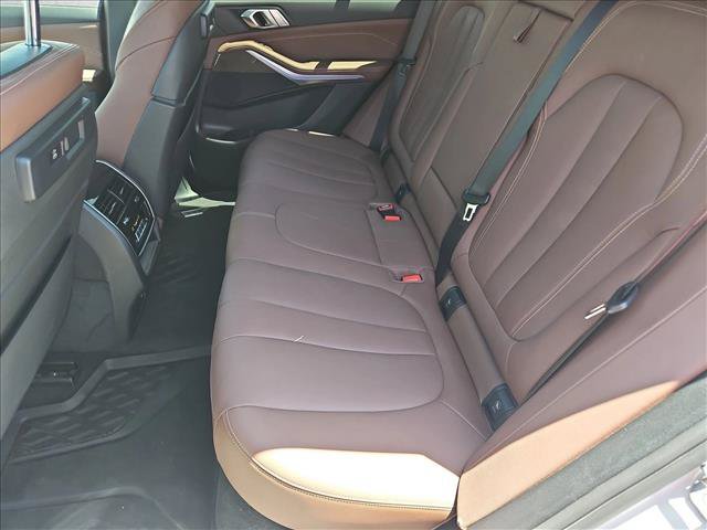 Used 2022 BMW X5 xDrive40i w/ Premium Package AWD/4WD image 27