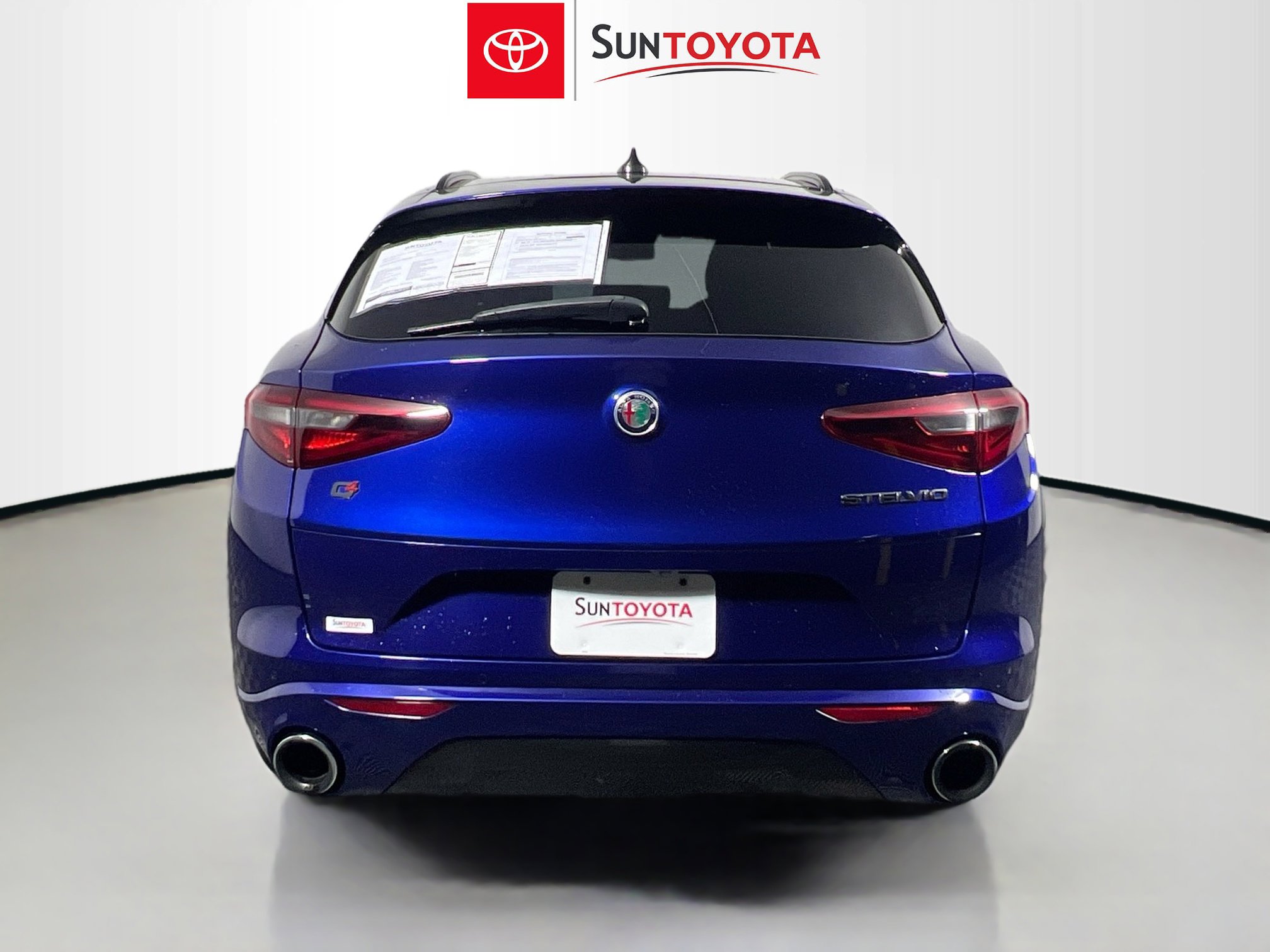 Used 2021 Alfa Romeo Stelvio Ti w/ Nero Edizione AWD/4WD image 5
