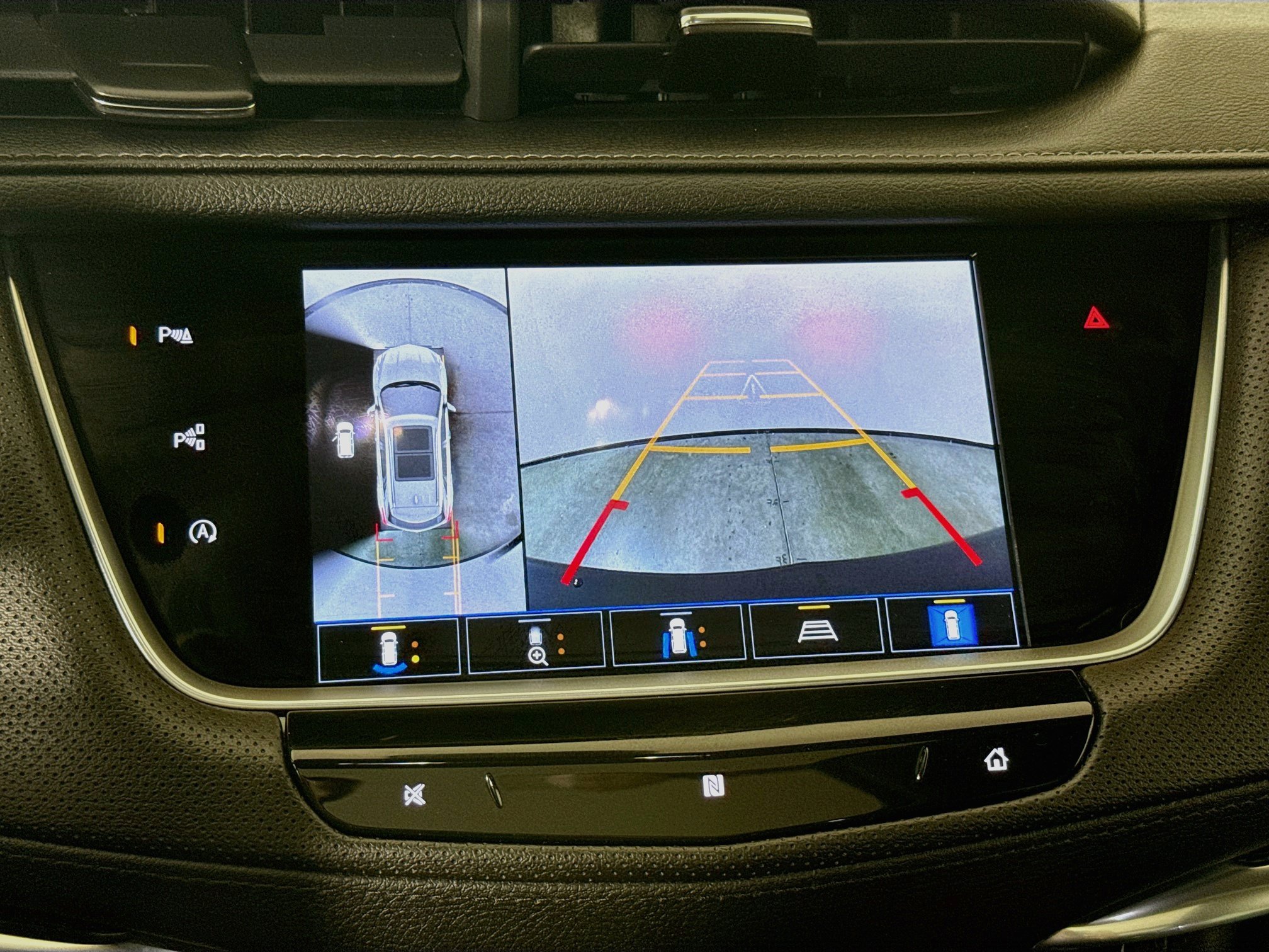 Used 2021 Cadillac XT5 Premium Luxury AWD/4WD image 17