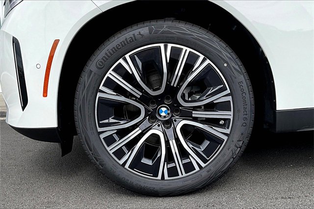 New 2025 BMW X3 xDrive30i w/ Convenience Package image 12