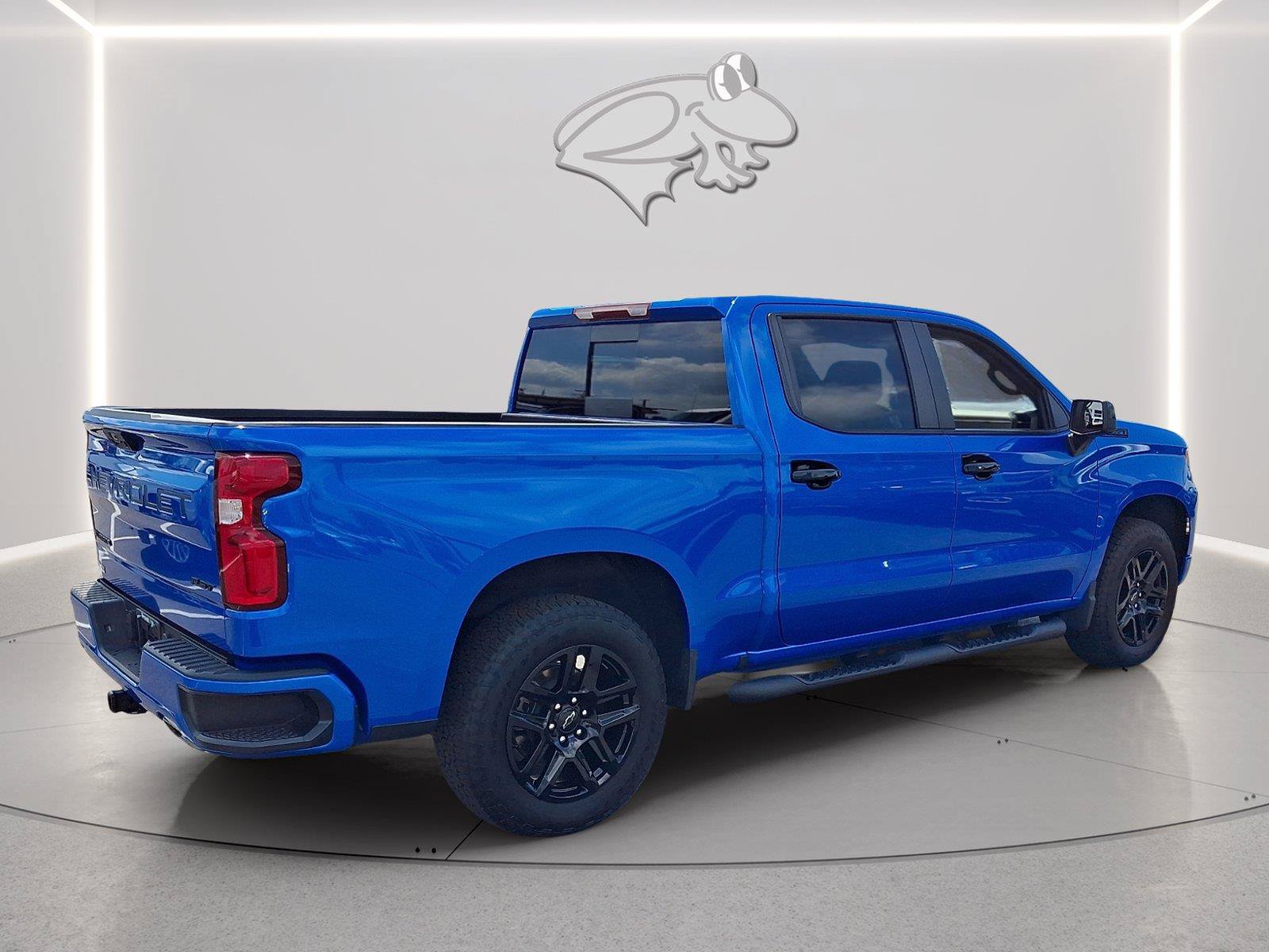 Used 2025 Chevrolet Silverado 1500 RST AWD/4WD image 5