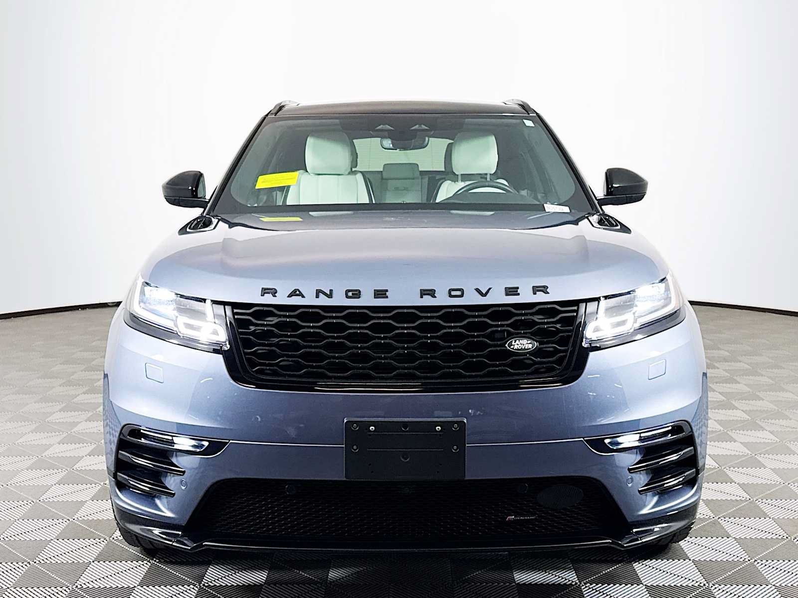 Used 2023 Land Rover Range Rover Velar R-Dynamic S AWD/4WD image 2