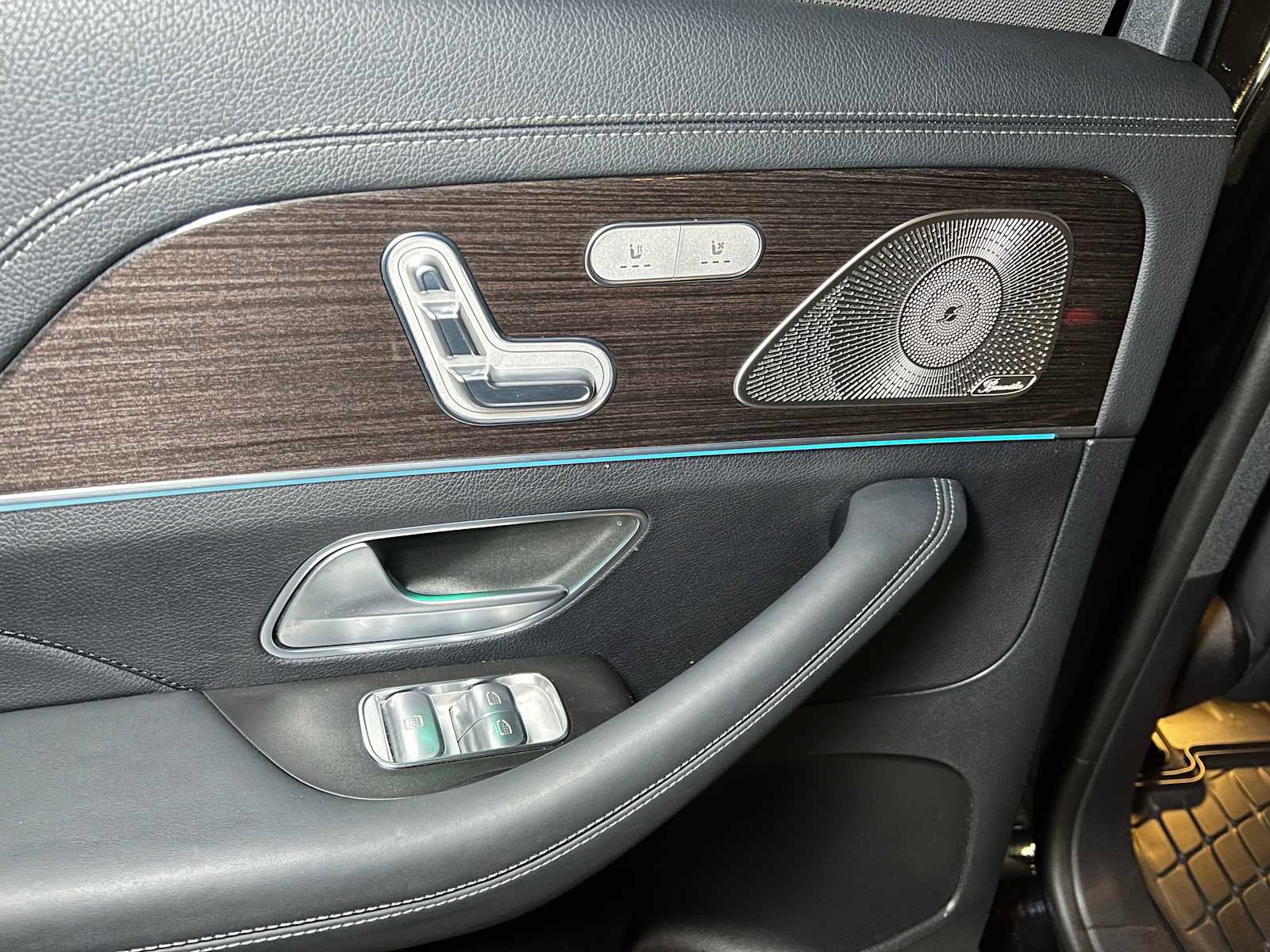 Used 2023 Mercedes-Benz GLS 580 4MATIC image 18